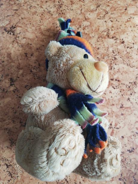 Plyšáčik s čiapkou, 