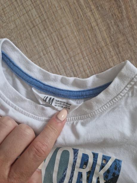 Tričko dinosaurus s meniacim flitrami 122/128, h&m,128