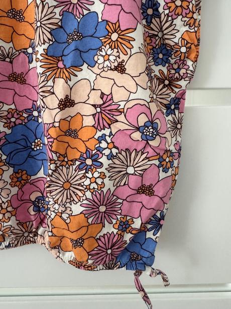 Kvietkove tričko, zara,152