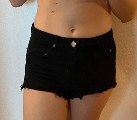 Kraťasy, bershka,34