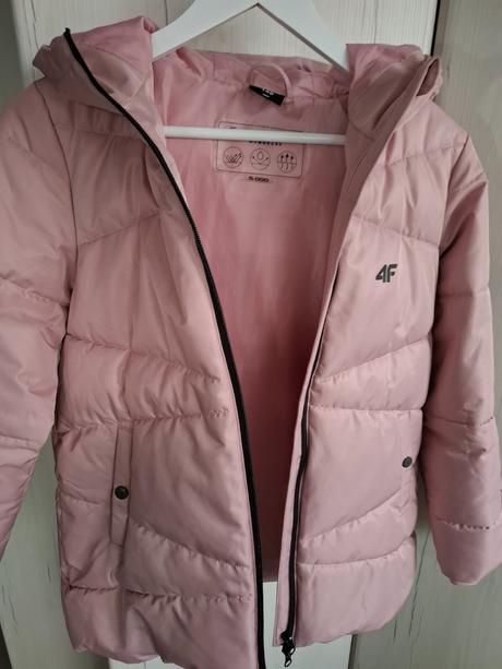 Hrubá zimná bunda, 146