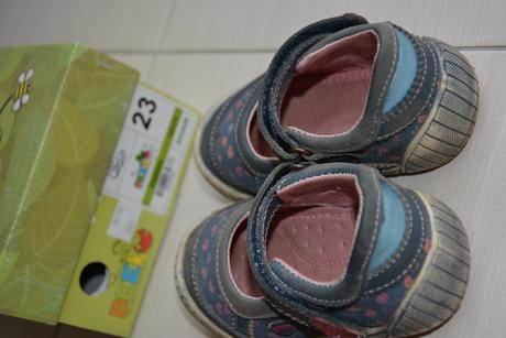 Značkové,kvalitné kanadské topánočky so srdiečkami, 23