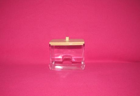 Nádoba na vatové tyčinky, 