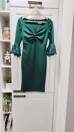 Šaty s nádhernými rukávmi, 36