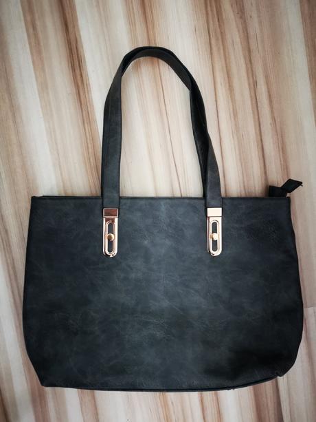 Tmavošedá kabelka, 