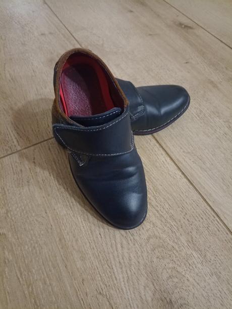 Elegantné topánky, 33