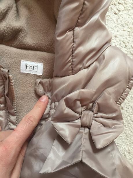 Vesta s kapucnou f&f - top stav, f&f,104