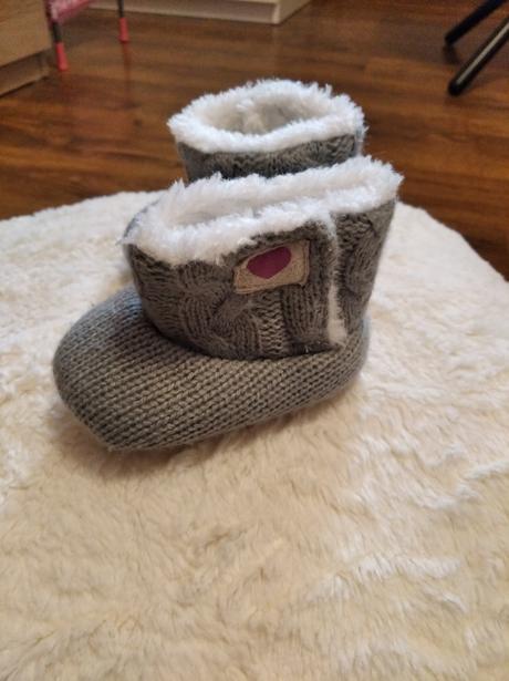 Nádherné čižmičky/papučky, v. 16-17, lupilu,<17