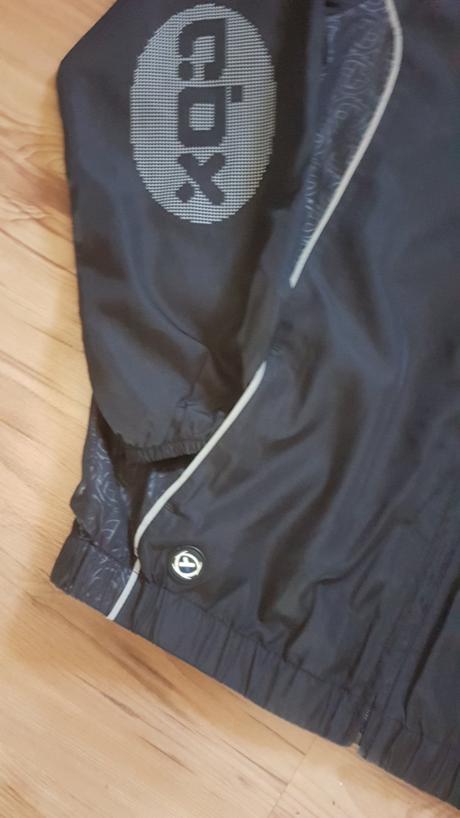 Tenká bunda s reflexnými prvkami zn.carbrini, 158