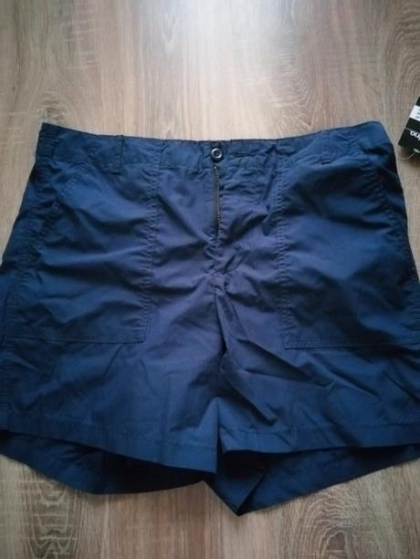 Dámske šortky, 42