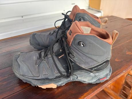 Turistické topánky, salomon,39