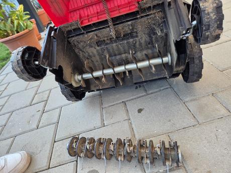 Prevzdušňovač trávnika, 