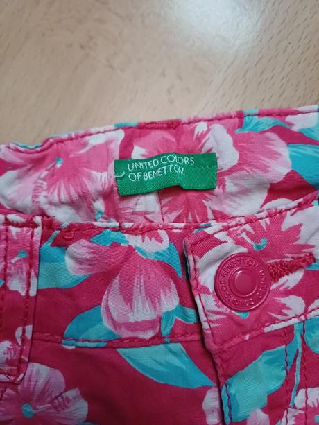 Krásne šortky 98/104, benetton,98