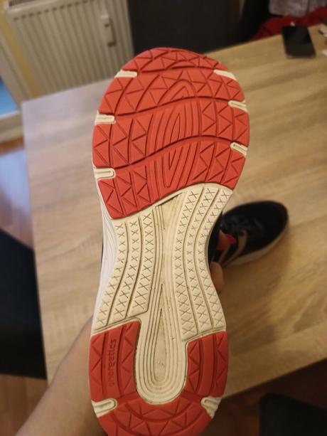 Predam tenisky 37, 37