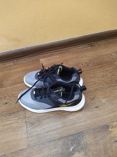 Chlapčenské tenisky, reebok,38