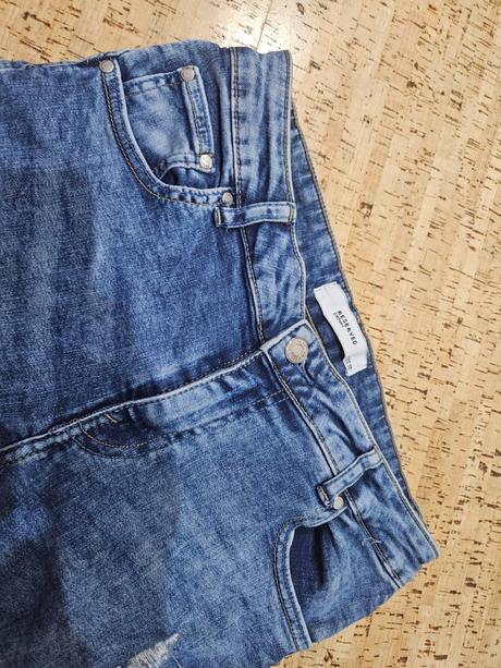 Jemne dotrhane rifle, reserved,m