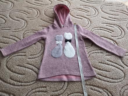 Svetrík s mačičkami, 110