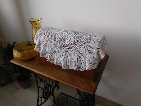 Dečku háčkovanú,okrúhlu-o rozmere-priemer 116 cm, 