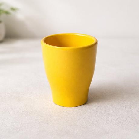 Žltý keramický kvetináč, 