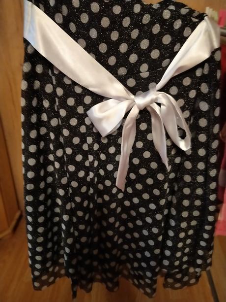 Dievčenské šaty, 134