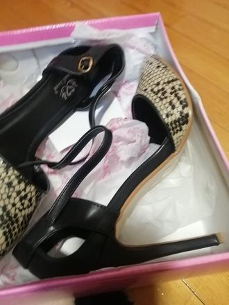 Topánky so zvierací vzorom, 38