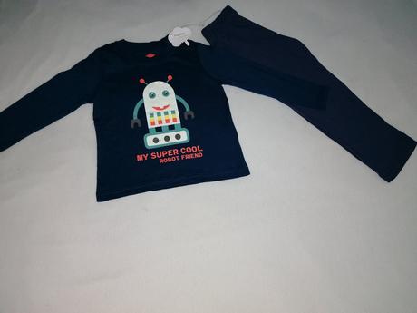 Pyžamo 86/92, lupilu,92