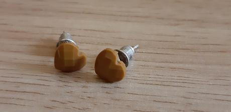 Náušnice hnedé srdcia, 
