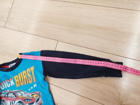 Pyžamové tričko, 104