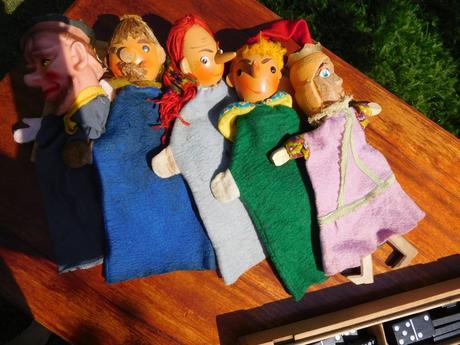 Maňušky+drevená krabička s hrou,, 