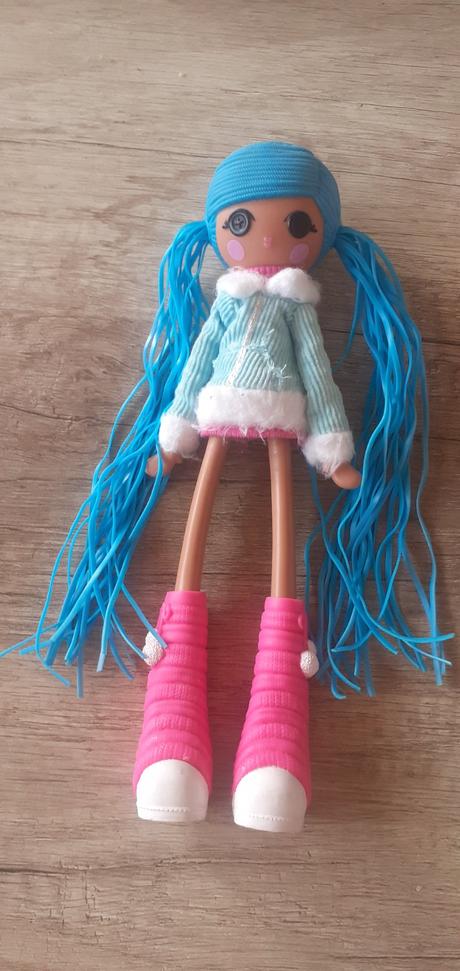 Bábika lalaloopsy, 