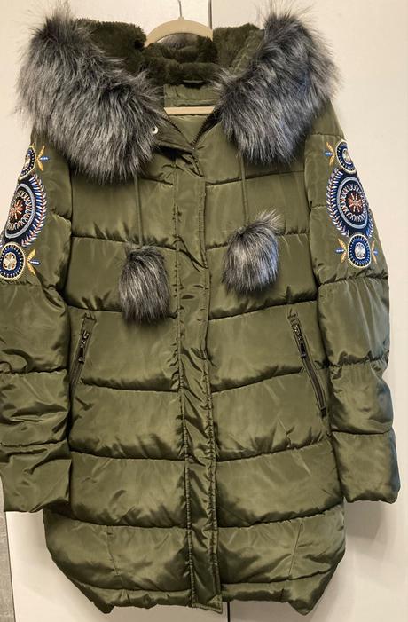 Oteplená krásna zimná bunda s prešivanim na rukáve, xl