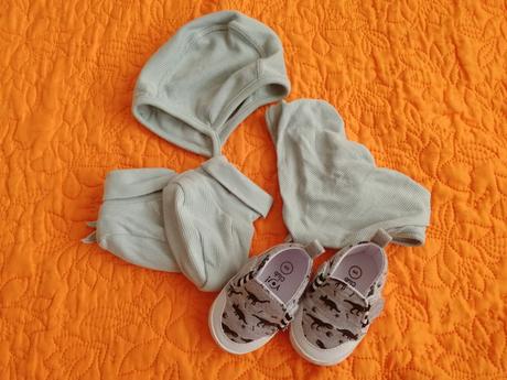 Lindex set ciapocka+papucky+slintacik, 40