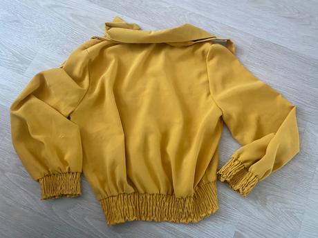 Horčicová blúzka, s