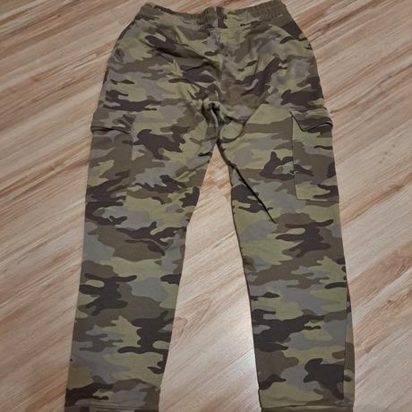 Maskáčové nohavice/tepláky, 170