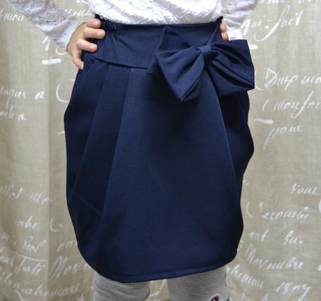 Dievčenská elegantná sukňa, 122