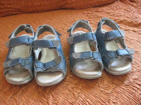 Sandálky, baťa,32
