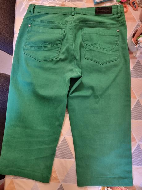 Zeleny tristvrtak, 32