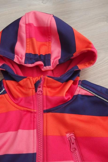 Pásiky sofshelka, 146