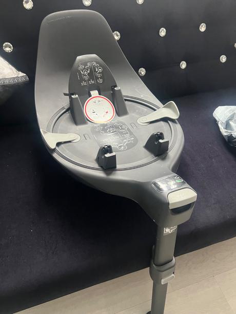 Cybex flower beigh + základna otáčajúca 360c, cybex