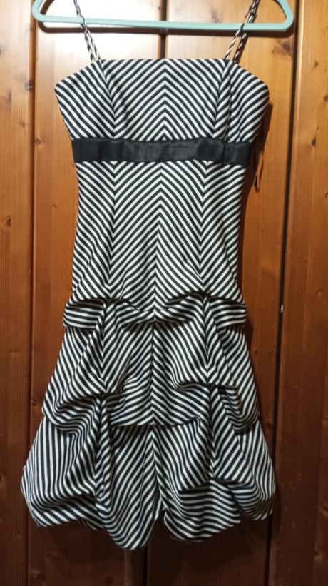 Príležitostné šaty, s