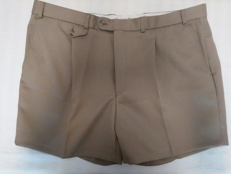 Pánske hnedé kraťasy, comfort, obvod pása 104 cm, 28