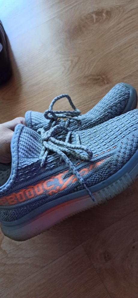 Tenisky, veľkosť 28, 28