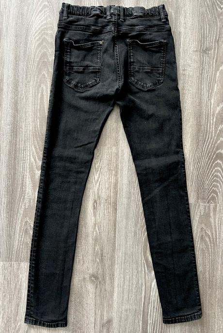 Čierne slim rifle, c&a,176