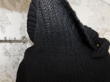 Pekny pleteny predlzeny pulover/vesta, 36