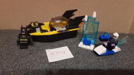Lego super heroes 76010 batman súboj s tučniakom,,