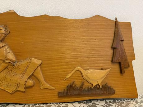 Drevená dekorácia na zavesenie, 