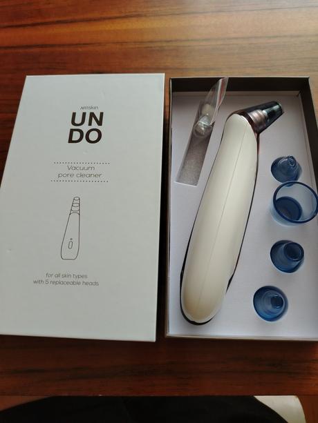 Kozmeticky vakuovy cistic, 