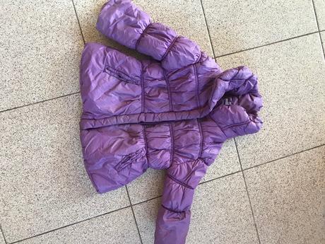 Fialová bundička, 98