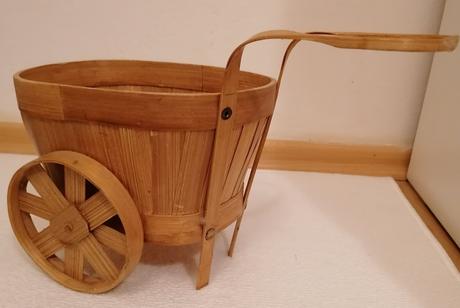 Prútený vozík,
