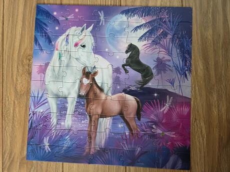 Miss melody puzzle a hodinky,